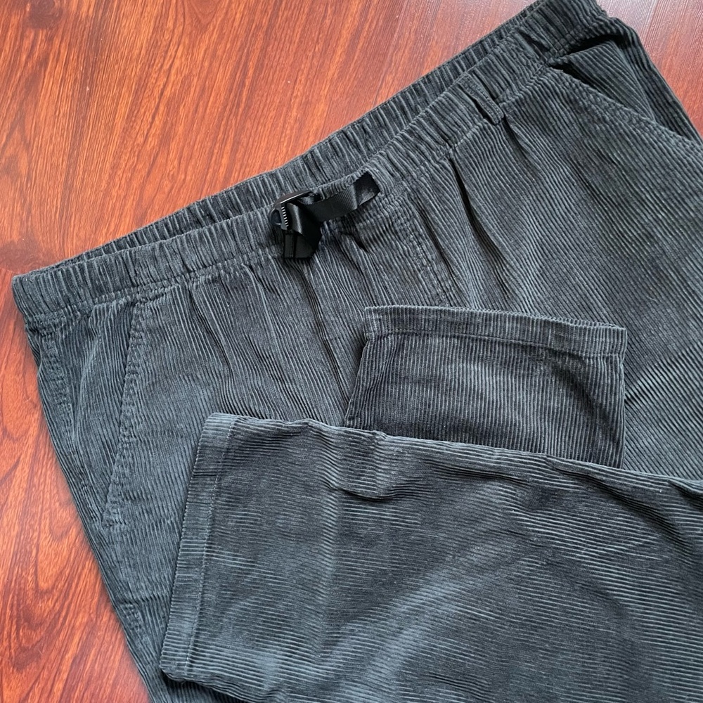 Men’s Original Use Grey Corduroy Pant with Buckle Closure